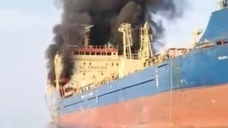 Sulmet ndaj anijeve rrezikojnë furnizimin global me naftë