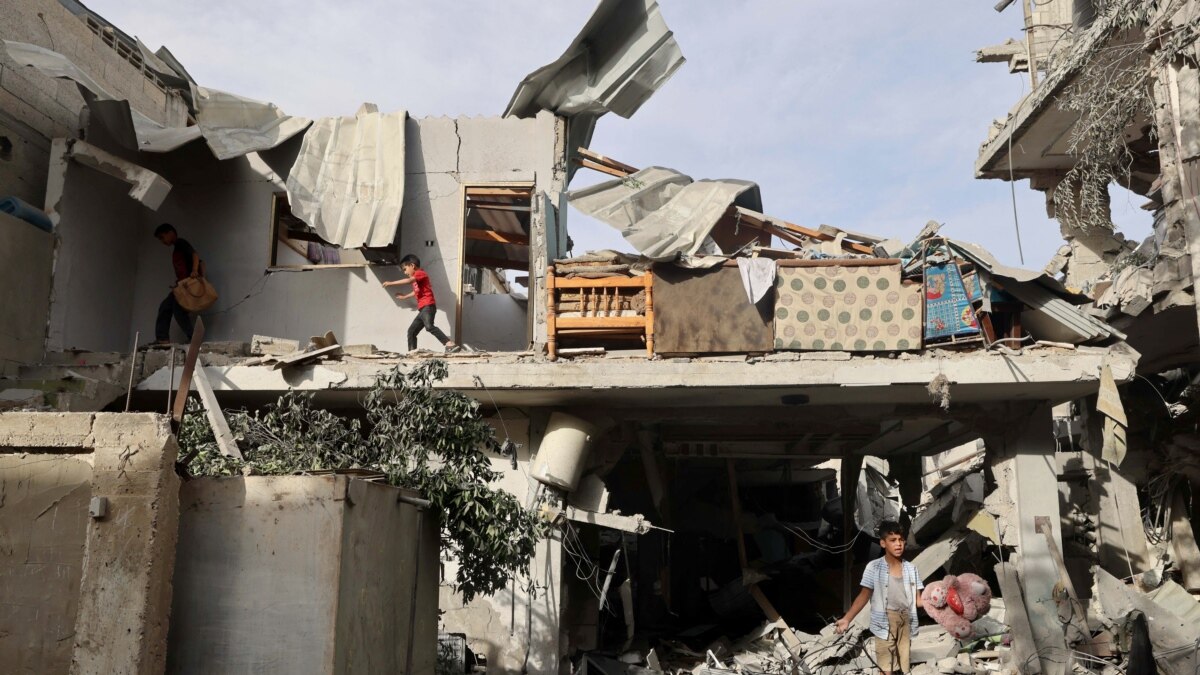 Së paku pesë të vrarë  përfshirë fëmijë  nga sulmet izraelite në Rafah