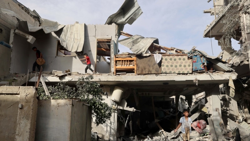 Së paku pesë të vrarë, përfshirë fëmijë, nga sulmet izraelite në Rafah