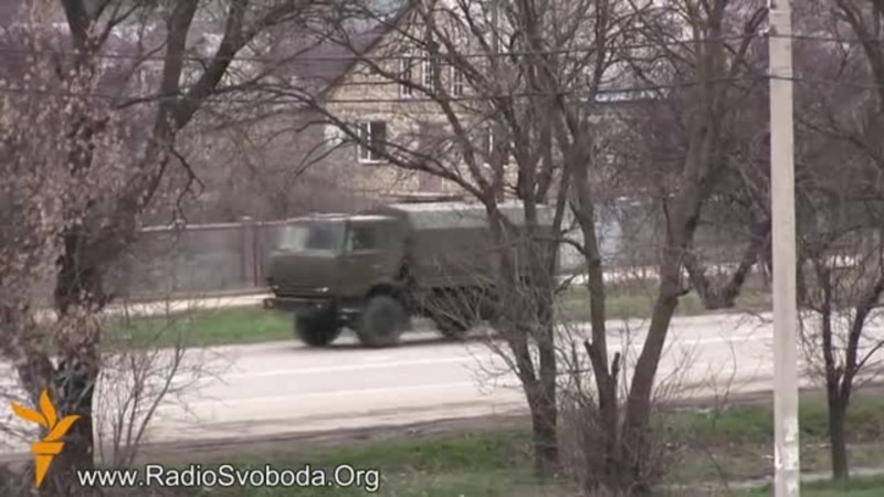 Крым, оккупация, хроника: Колонна российских военных грузовиков в Симферополе (видео)