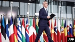 Shefi i NATO-s, Jens Stoltenberg, në selinë e aleancës ushtarake perëndimore në Bruksel më 3 prill 2024. 