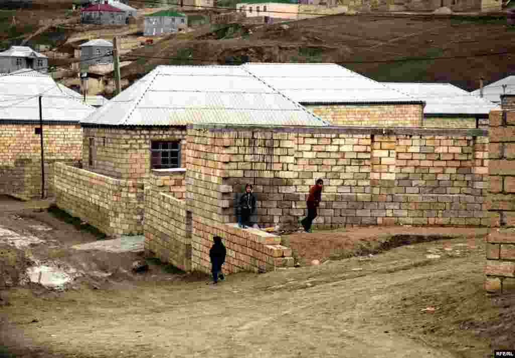 Qazsız, susuz, tualetsiz qəsəbə-Atyalı #6