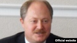 Ministrul Marcel Răducanu