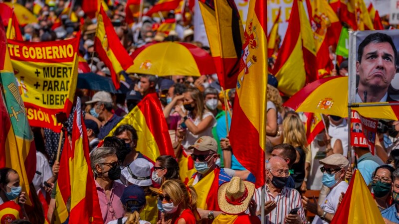 Hiljade Španaca na protestu protiv pomilovanja separatista