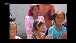 Майли ӯзбектаборон ба омӯзиши забони тоҷикӣ афзудааст