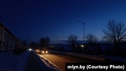 Лагойск бяз вулічнага асьвятленьня 4 лютага 2026