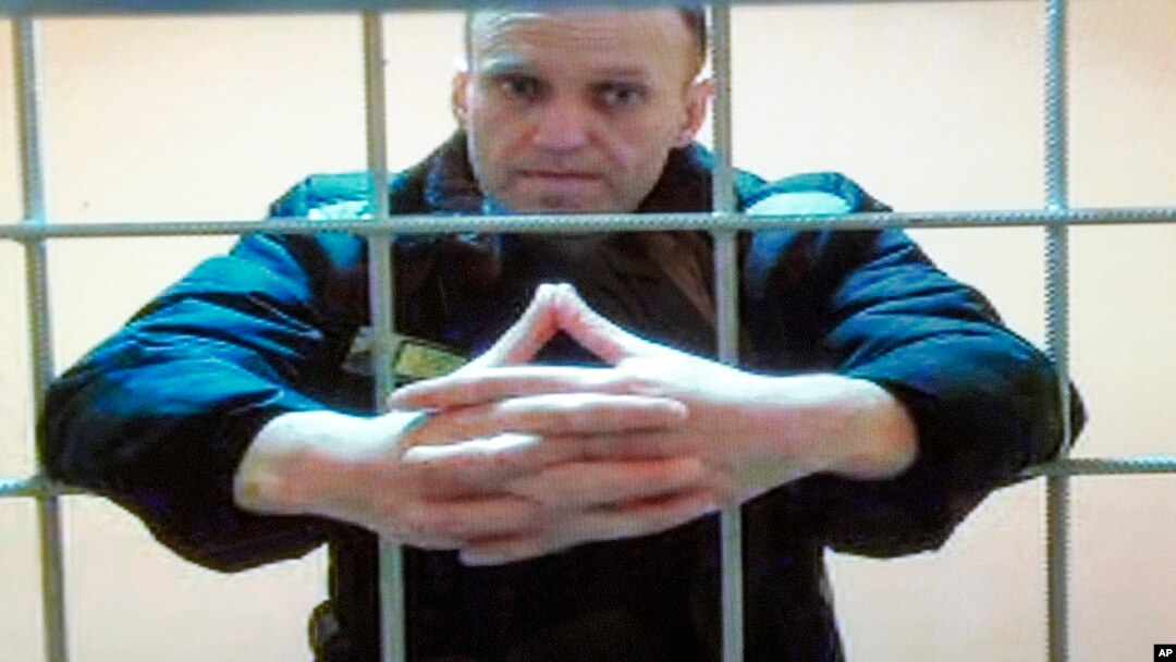 Aleksei Navalny fell ill on April 7 when he was released from a punishment cell after a 15-day stay in which he lost about 8 kilograms, his spokeswoman said.