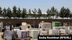 کندهار کې د بوش بازار چېرته چې د بهرني ځواکونو ځینې وسایل او مهمات پلورل کیږي.