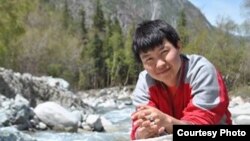 Сүрөттө маркум Турат Акыев. 