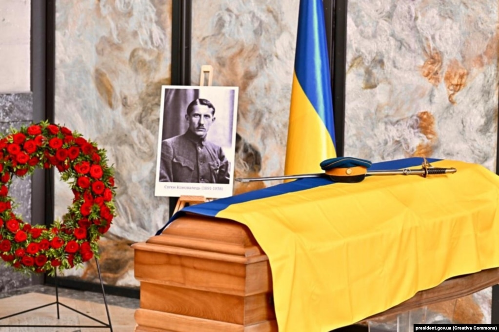 У Роттердамі провели ексгумацію останків полковника Євгена Коновальця, 11 серпня 2026 року