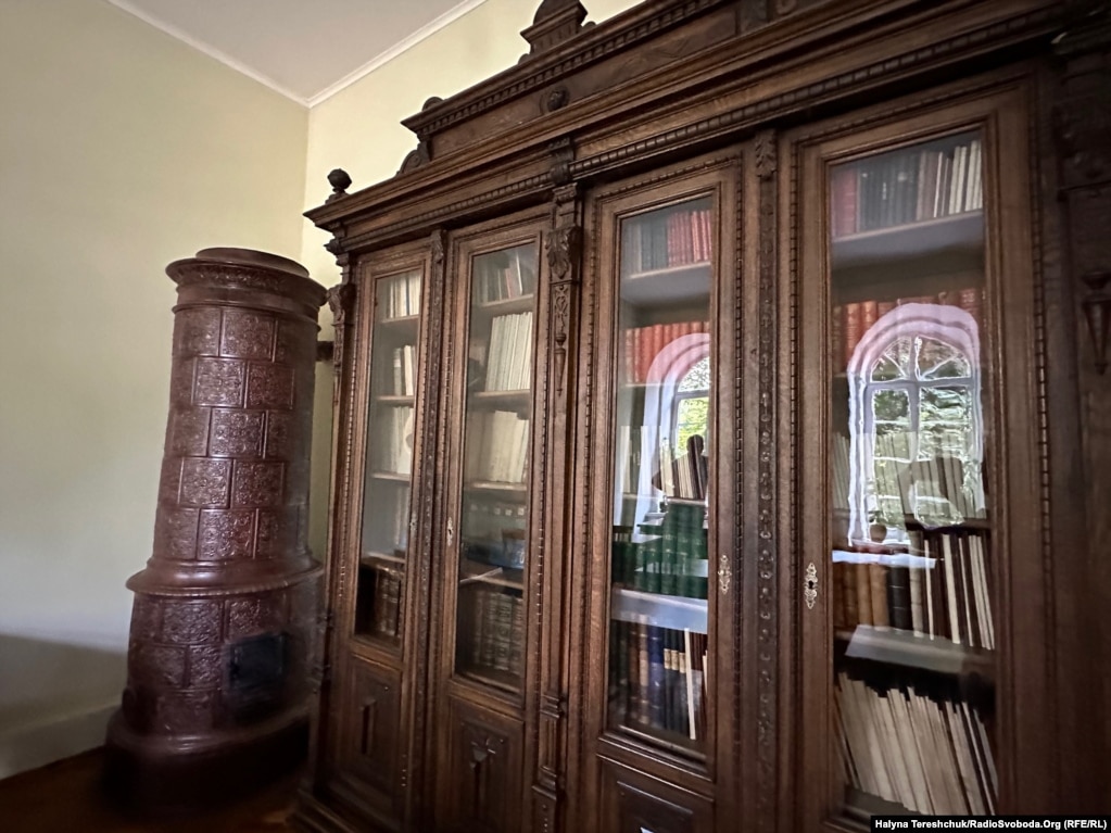 Інтер’єр бібліотеки НТШ