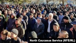 Гуьржийчоьнан эскархоша лелийначунна шаьш реза ца хилар хоуьйтуш гулам дIабахьира Дуисехь ПIаьнгазарчу бахархоша. 