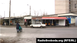 Ринок на зупинці «Аврора» в районі шахти «Октябрськая» в окупованому Донецьку