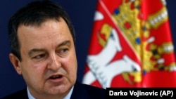 Socijalisti na ove izbore idu sa sloganom sa prošlogodišnjih "Ivica Dačić - premijer Srbije"
