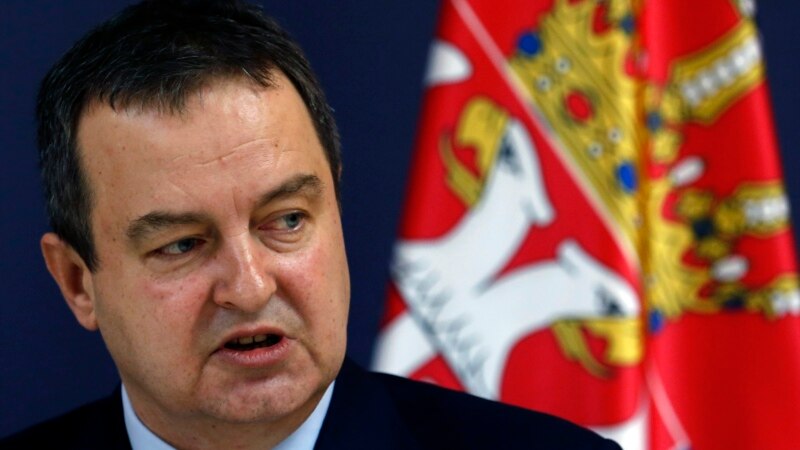 Srbija i Hrvatska da se 'takmiče u izgradnji mira', izjavio Dačić u Zagrebu 