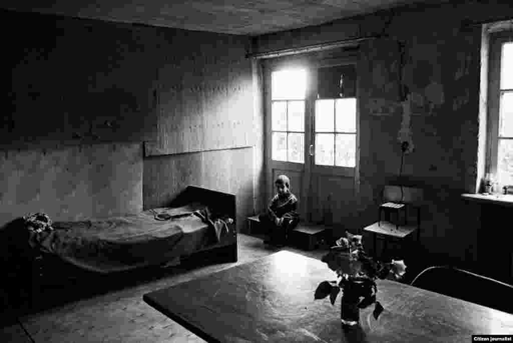 196 ზურა ხარაზიშვილი: უსათაურო