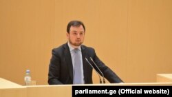 ოთარ კახიძე