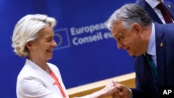Ursula von der Leyen és Orbán Viktor Brüsszelben 2024. június 17-én