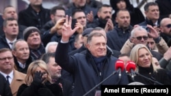 Milorad Dodik gestikulira tokom neustavnog dana RS-a, 9. januara 2026. 