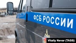 За словами Соколова, його завербували у 2016 році, ще до початку співпраці зі структурами Навального