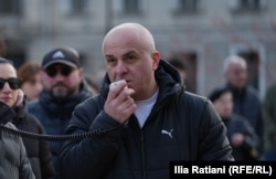 ზაქრო გვიშიანი მთავრობის კანცელარიასთან გამართულ აქციაზე, 6 თებერვალი, 2026 წელი