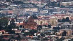 Բաքուն հաստատեց՝ քանդել է Ստեփանակերտի մայր տաճարն ու Սուրբ Հակոբ եկեղեցին