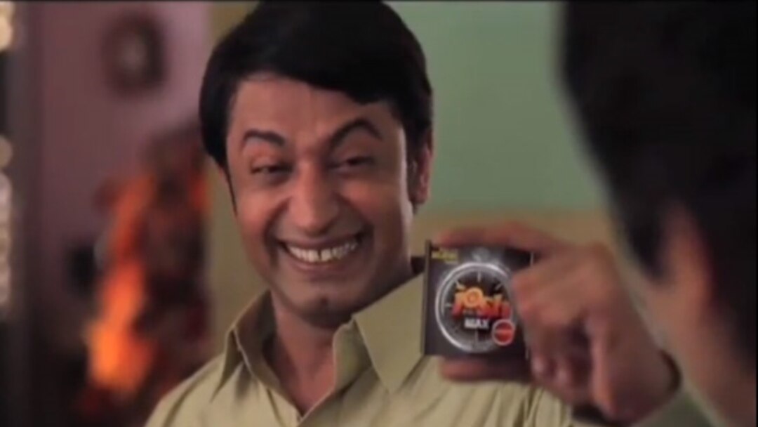 Үлкен сиськи ойнайды Жалаңаш әйелдің үйдегі порно видеосы