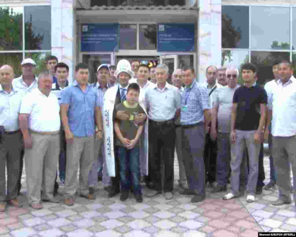 Kyrgyzstan - Meeting FIFA referee Bahadir Kochkarov in Osh