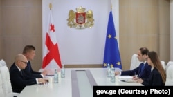 ლევან ჟორჟოლიანმა მთავრობის ადმინისტრაციაში ნიკოლაი როგაშჩუკს უმასპინძლა.