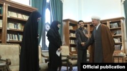 آیت الله رفسنجانی در دیدار با نمایندگان انجمن اسلامی دانشجویان دانشگاه تهران و علوم پزشکی