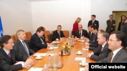 Top officials from Armenia and NATO meet in Brussels on May 20, 2009.