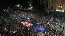 Manifestație pro-europeană la Tbilisi, capitala Georgiei, pe 29 iunie 2025, organizată de opozanții puterii. 