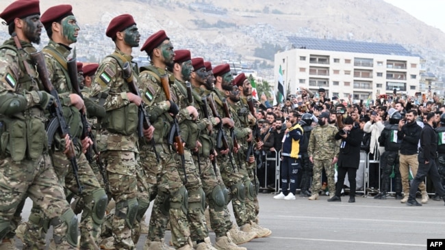 Военный парад армии нового правительства Сирии по случаю первой годовщины свержения Башара Асада. Дамаск, 8 декабря 2025 года