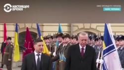 «Yaşasın Ukraina!» – Türkiye prezidenti Recep Tayyip Erdoğan Kyivde Ukraina askerlerini selâmladı (video)