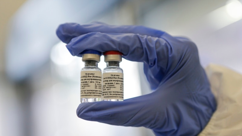 Shkencëtarët, skeptikë nëse duhet t'i besohet vaksinës së zhvilluar nga Rusia