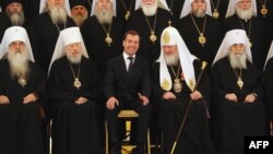 Прэзыдэнт Расеі Мядзьведзеў сярод кіраўнікоў РПЦ