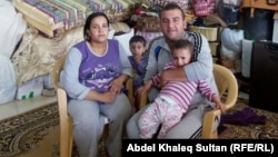 Iraqis seeking to escape IS-controlled Mosul hope to make it to Iraqi Kurdistan, like the family pictured above, and then on to Turkey.