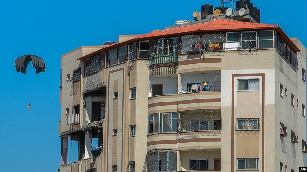 ارسال کمک به غزه از راه هوا در روز جمعه