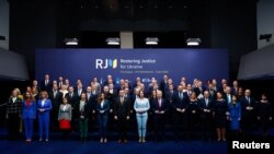Участники международной мирной конференции «Восстановление справедливости для Украины» в Гааге, Нидерланды, 2 апреля 2024 года