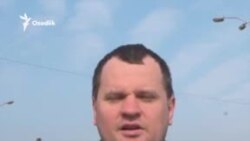 Телефонимдан Украина байроғини топишди – Россияга киритилмаган ўзбекистонлик
