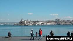 Вид на Севастопольскую бухту с Графской пристани