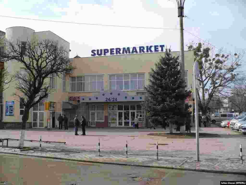 Supermarket-ul din oraş