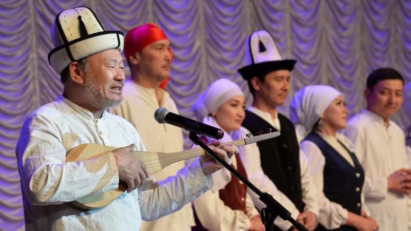 Kyrgyzstan Bans Performers From Lip-Synching At State, Public Events