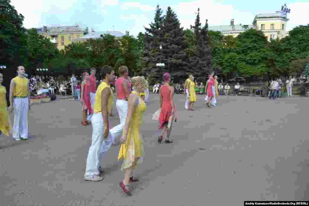 На відкритті свята в центрі Луганська