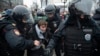 По всій Росії допитують школярів, які виходили на протести – правозахисники