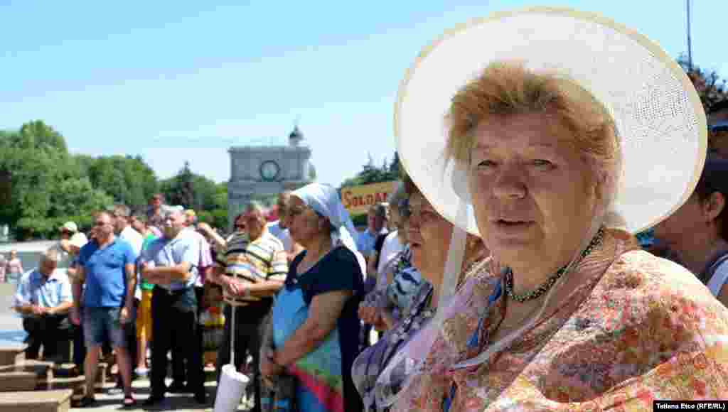 Moldova - Protest of little businessmen, Chișinău