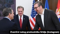 Predsednik Srbije Aleksandar Vučić sa kongresmenima Majklom Tarnerom i Donaldom Norkrosom, 23. novembar 2025.