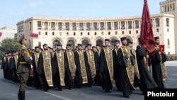 Գնդերեցները Երևանի Հանրապետության հրապարակում զորահանդեսի ժամանակ, արխիվ