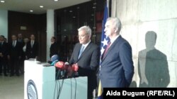 Poverenik Agrokora Ante Ramljak i ministar BiH za trgovinu Mirko Šarović
