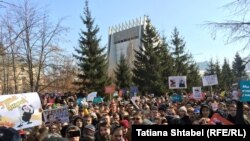 Новосибирск шаарындагы антикоррупциялык демонстрация. 26-март, 2017-жыл. 
